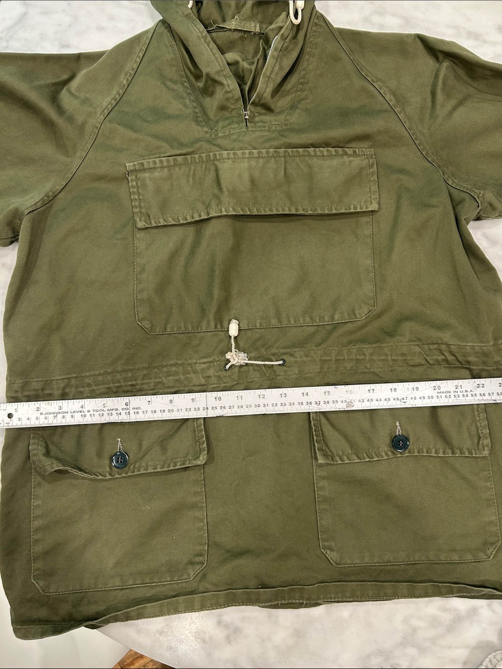 Rare Vintage Hooded Military Field Anorak Jacket in Army Green